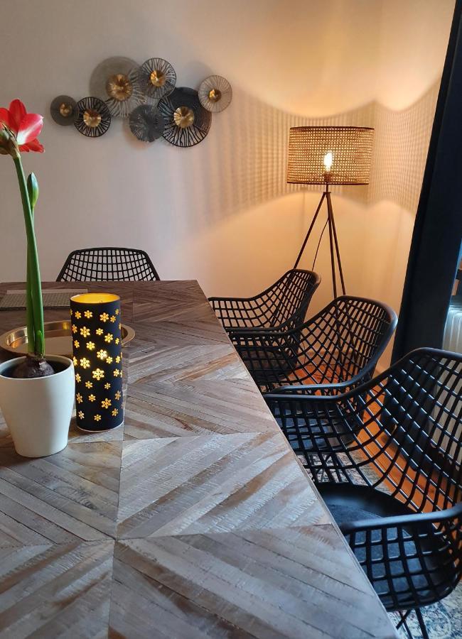 Zentral In Coburg: Exklusive Stadtwohnung - Ideal Fuer Gruppen Buitenkant foto