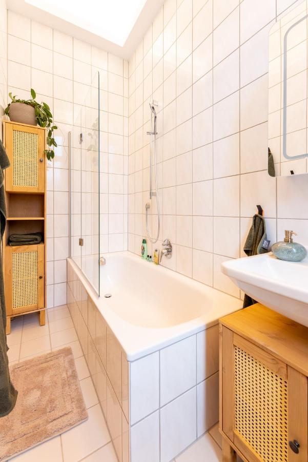 Zentral In Coburg: Exklusive Stadtwohnung - Ideal Fuer Gruppen Buitenkant foto